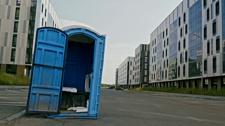 Best Portable Toilets for Parks and Recreation Areas  in Cleveland, OH